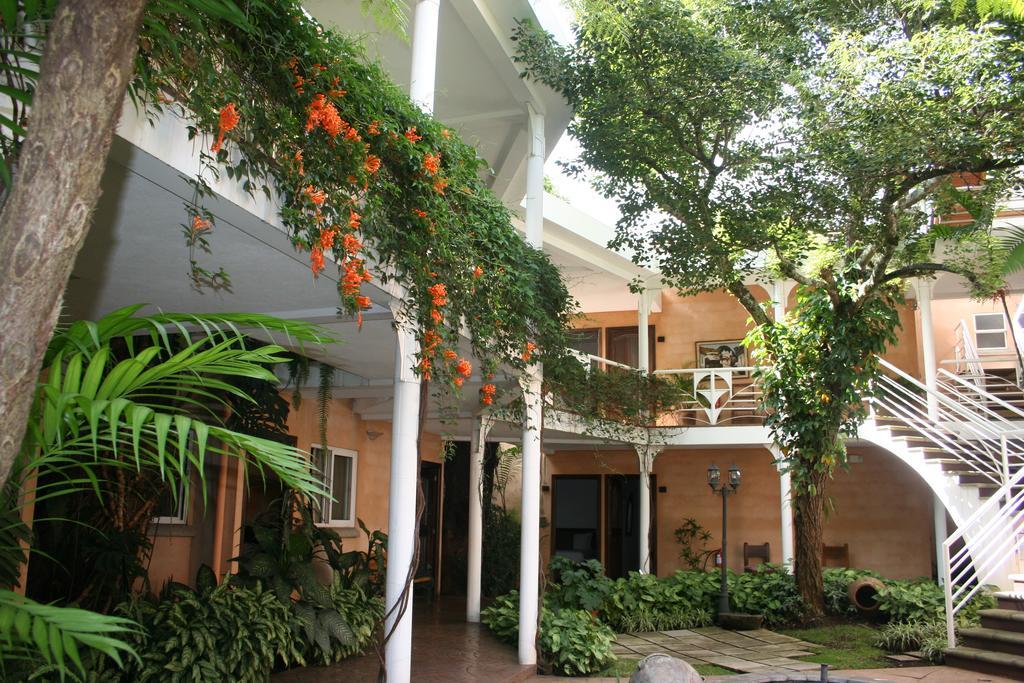Hotel Ciudad Vieja Guatemala City Exterior foto